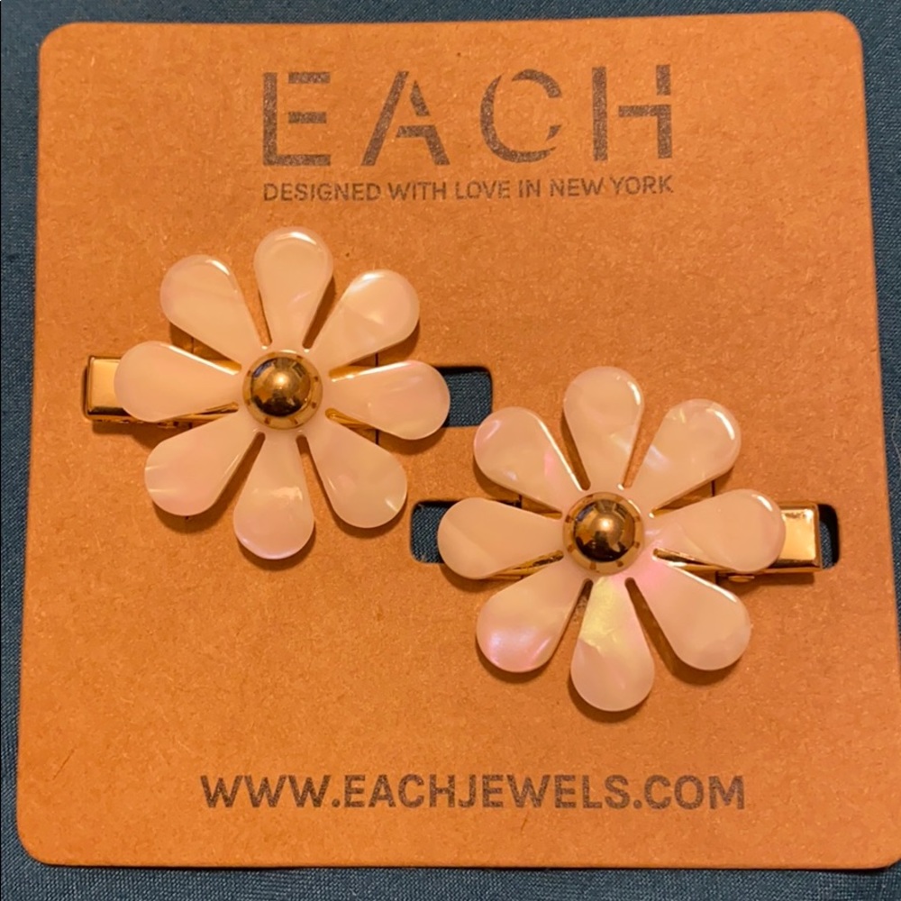 Hair clips